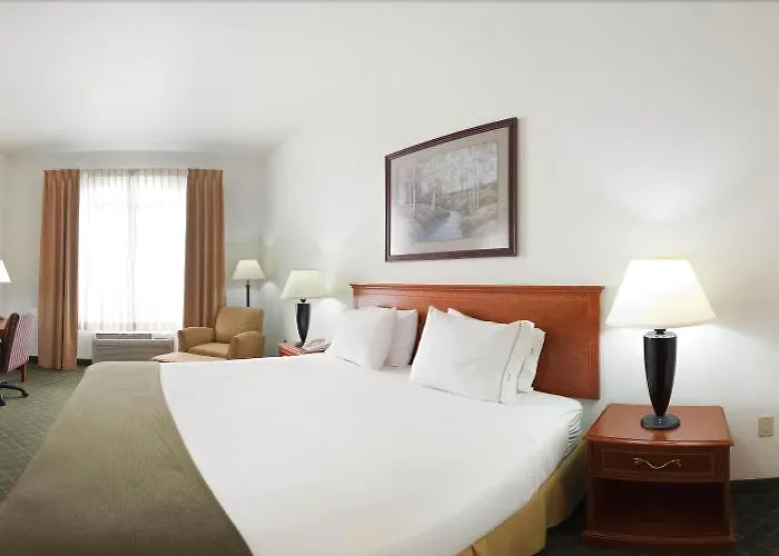 Express Rockford-loves Park By Ihg Loves Park