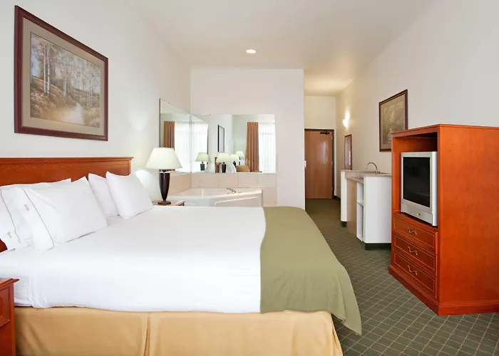 Express Rockford-loves Park By Ihg 2* Loves Park