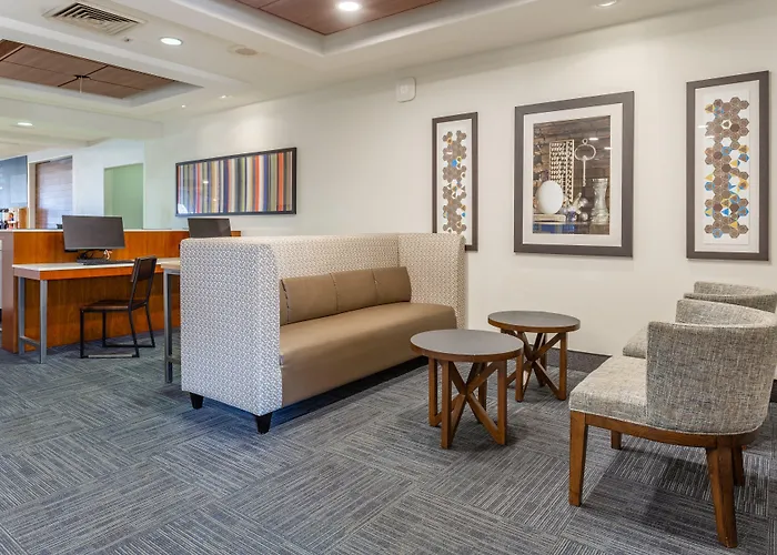 Express Rockford-loves Park By Ihg 2* Loves Park